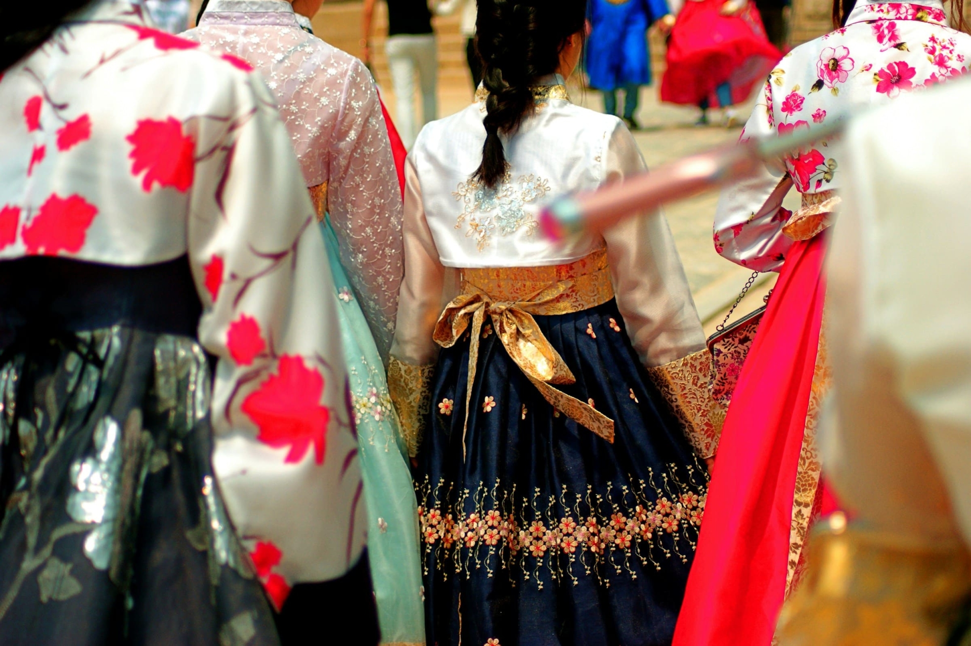 notre-equipe-tenue-traditionnelle-coree